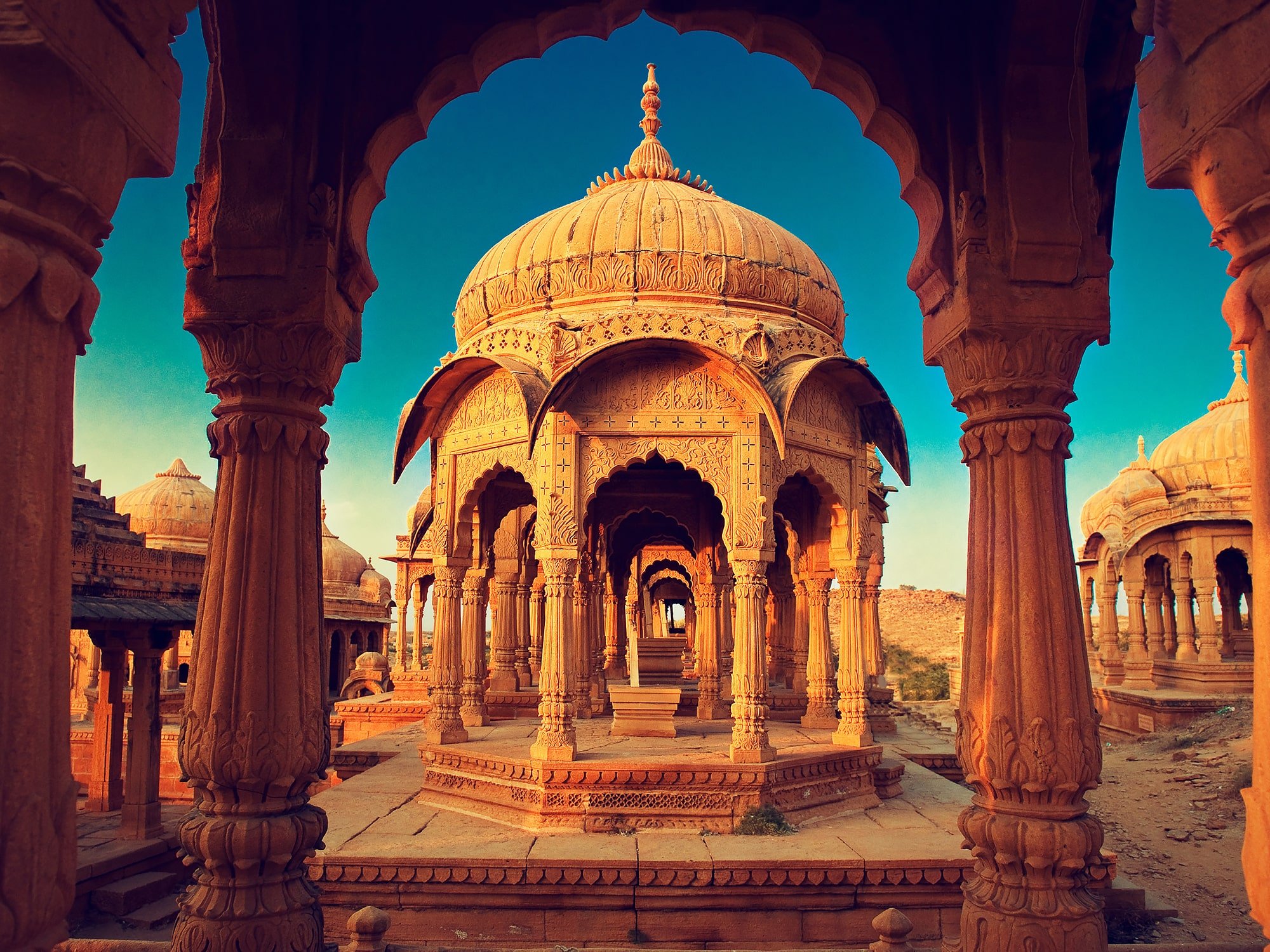 8 Reasons That Fascinates India As The Best Travel Destination 