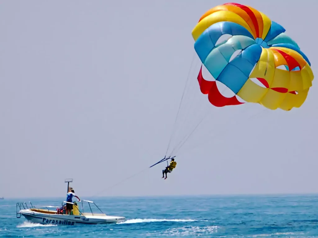 Parasailing in India offers adventure enthusiasts