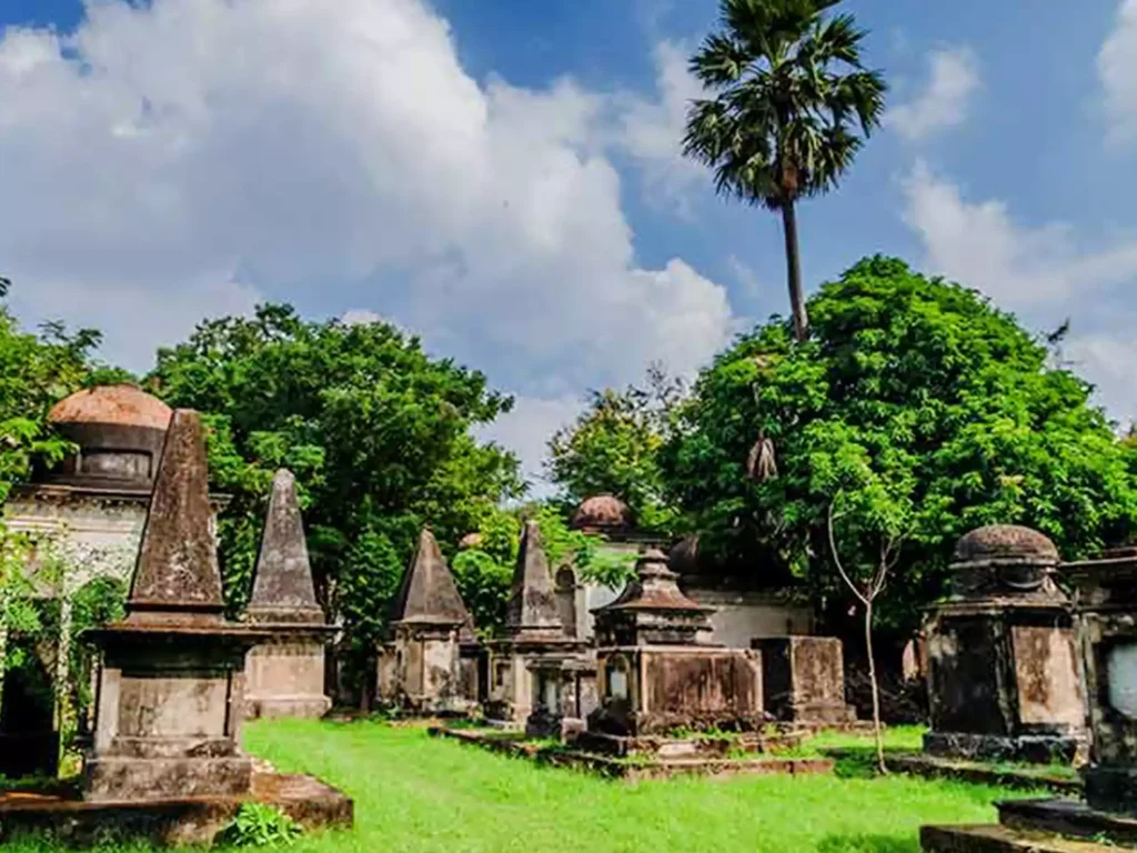 Explore South Park Street Cemetery Kolkata